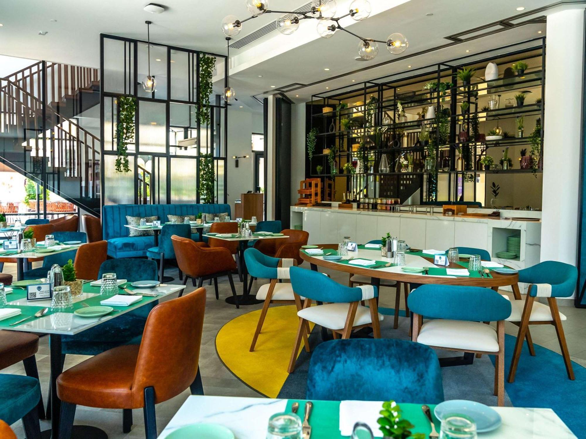ホテル Ibis Styles Dubai Deira エクステリア 写真